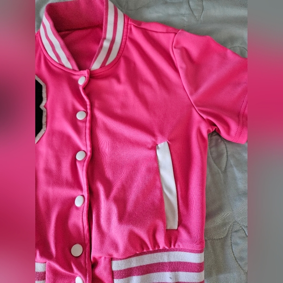 "School Spirit" Barbie - Picture 5 of 13